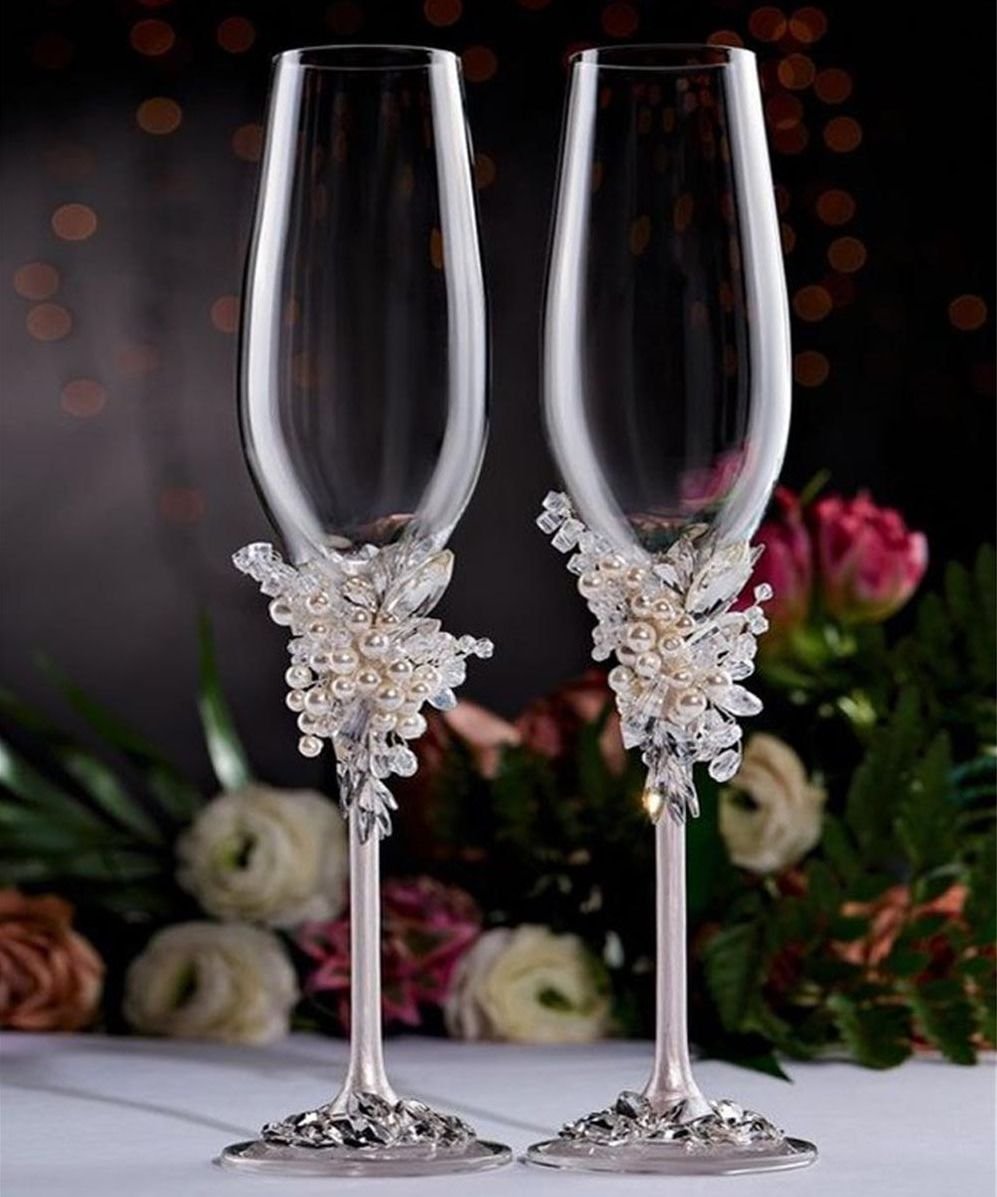 https://www.guia-vino.com/imagenes/como-hacer-copas-decoradas-para-bodas.jpg